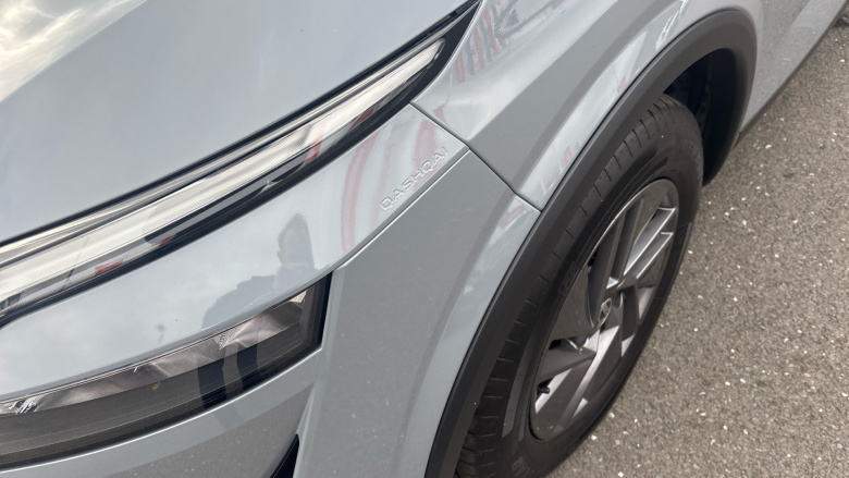 Nissan Qashqai 1.3 DiG-T MH Acenta Premium 5dr Petrol Hatchback